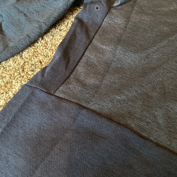 Lululemon textured workout hoodie - Picture 4 of 4